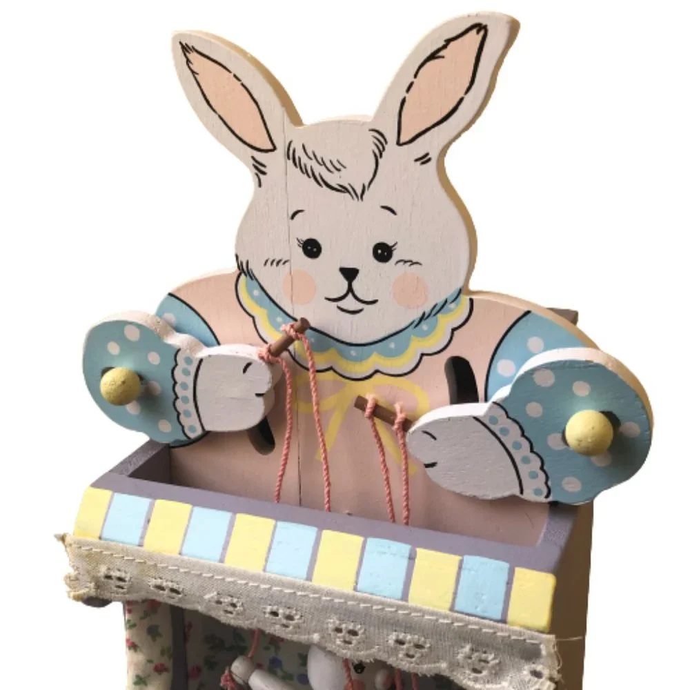 EASTER Enesco Vintage '86 Wood Music Box Bunny Rabbit PUPPET ON A STRING Moves